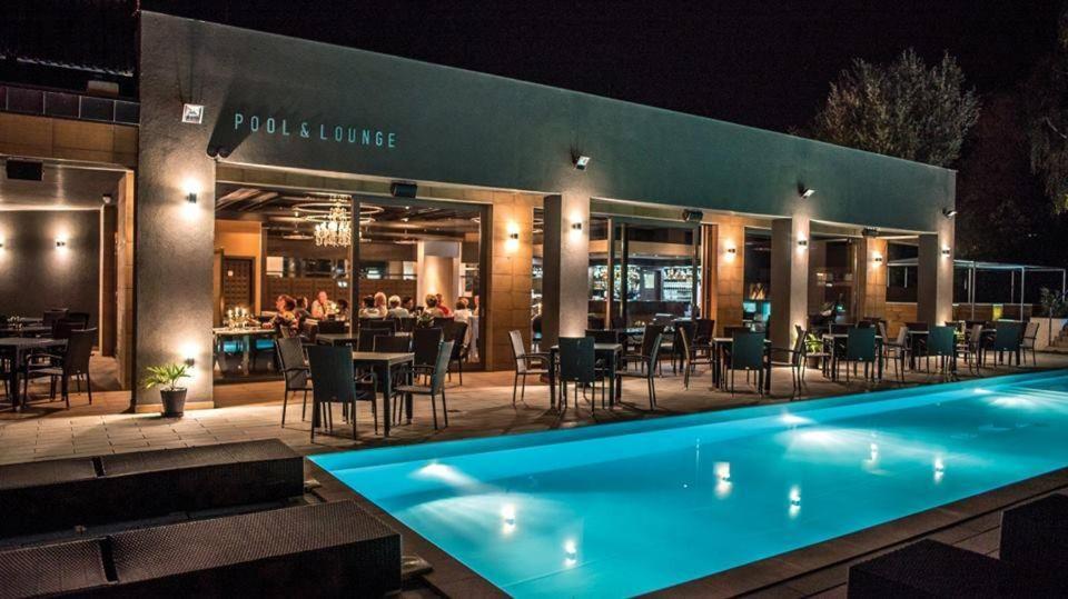 פוניארצוושהג' Player'S Pool&Rooms מראה חיצוני תמונה