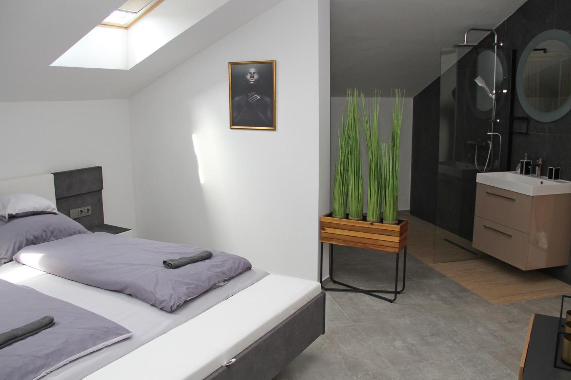 פוניארצוושהג' Player'S Pool&Rooms חדר תמונה